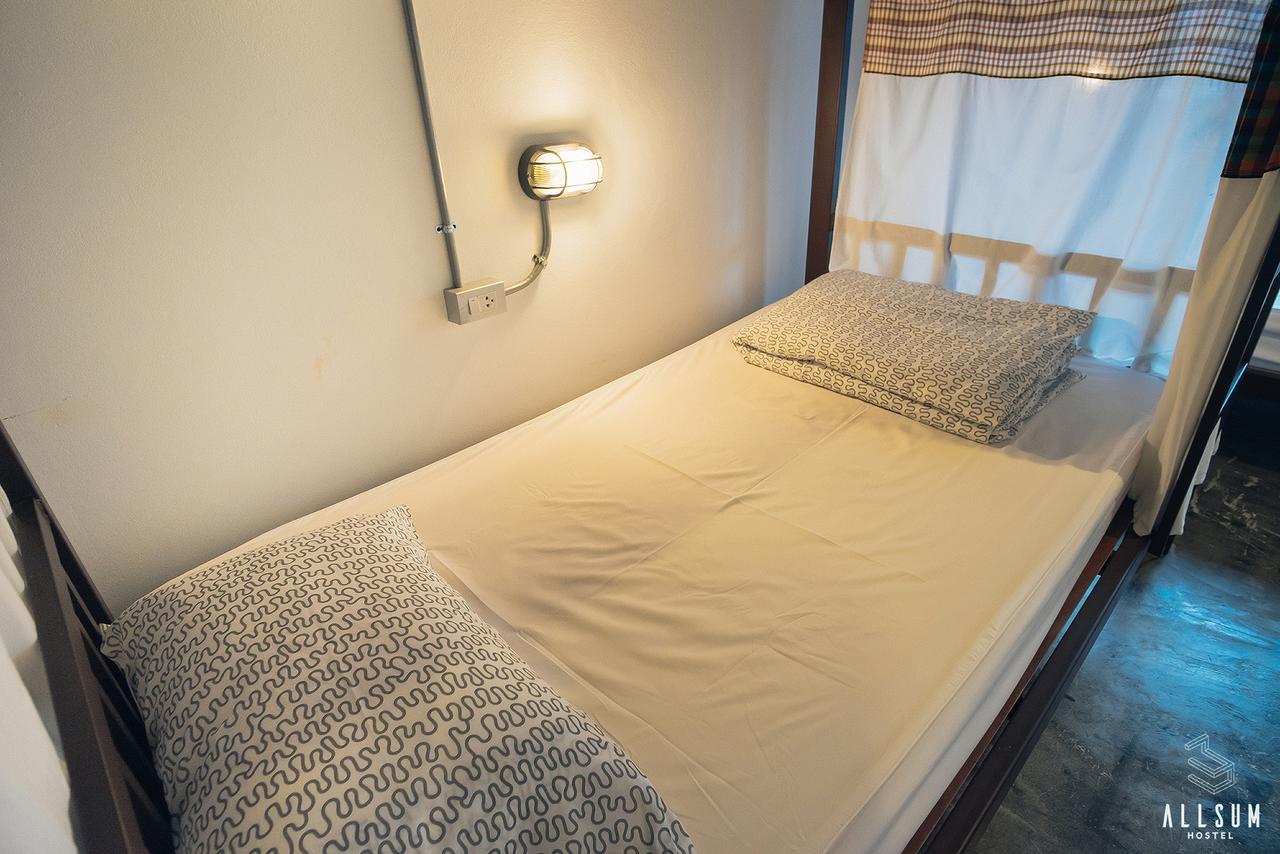 Allsum Hostel Ayutthaya Bagian luar foto