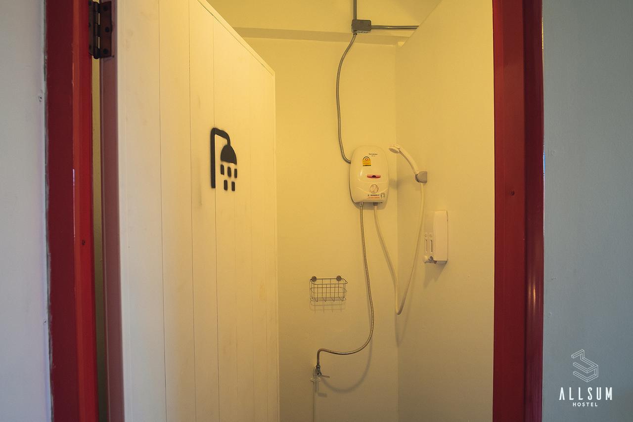 Allsum Hostel Ayutthaya Bagian luar foto